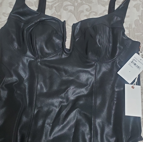 Good American Black Bodysuit - Picture 5 of 7